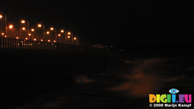 SX00753 Tramore promenade at night